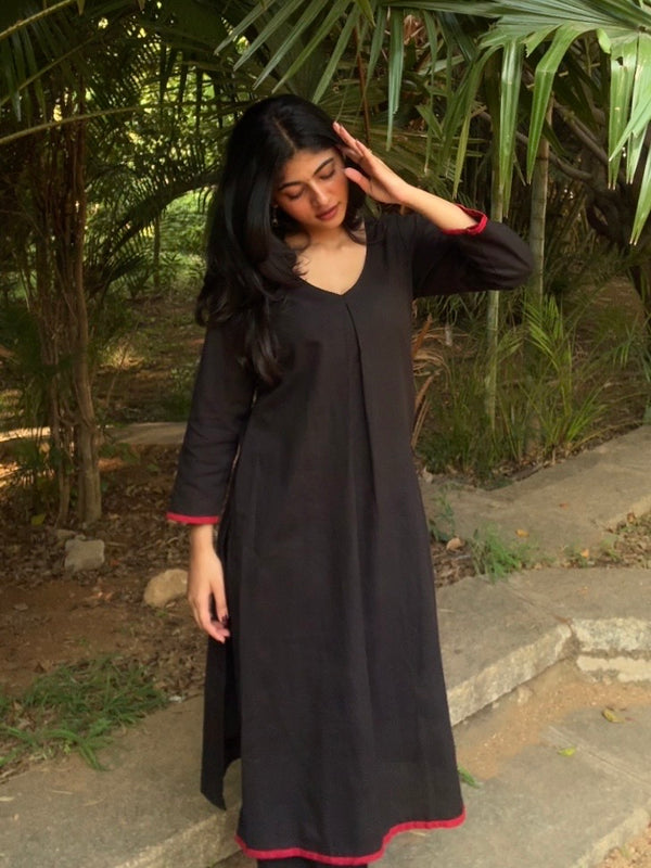 Alizeh Black & Red A-Line Cotton Kurta Set