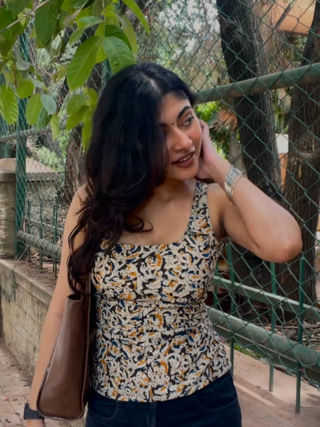 Reha Kalamkari Closed Back Tie- Top